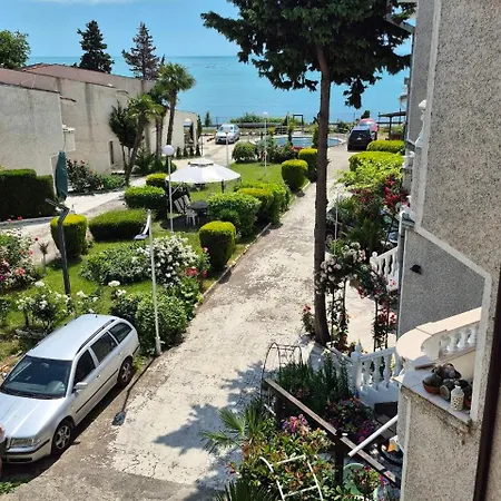 бавария Πανσιόν 3*